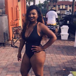 Meet your Posher, Michaela